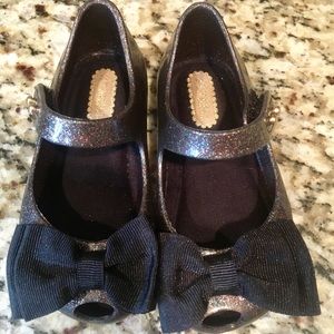 🖤🎀Mini Melissa Black Bow size 6 🎀🖤